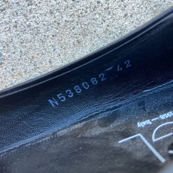 AGL Women's Black Leather Pointy Toe Flats with Silver Detail Size 42 / 12 - Picture 12 of 12